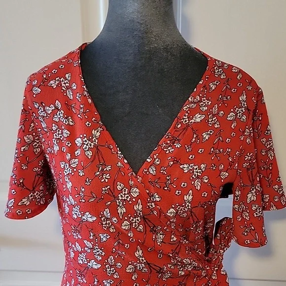 Floral Red Wrap Dress Small - Picture 3 of 5